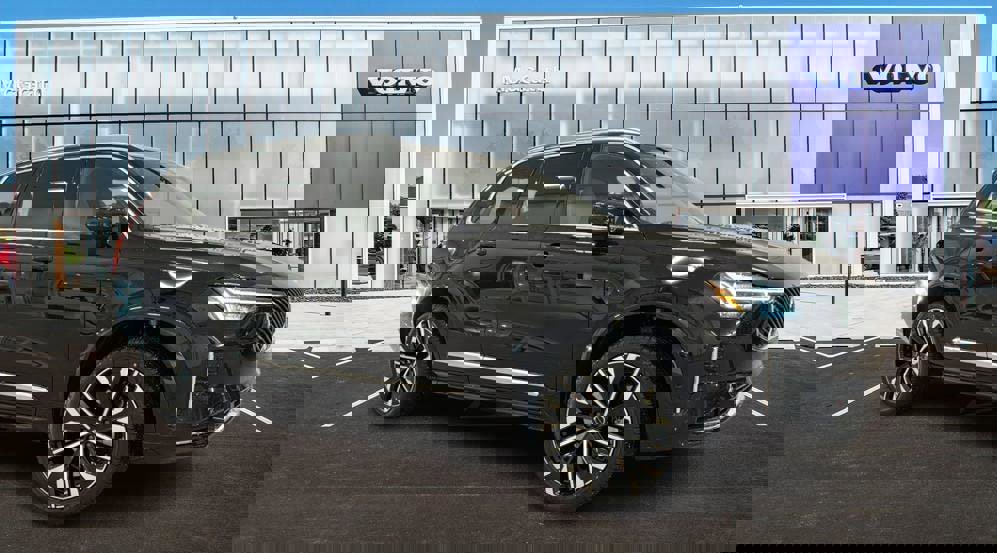 New 2026 Volvo XC90 T8 Plus w/ Protection Package Premier image 1