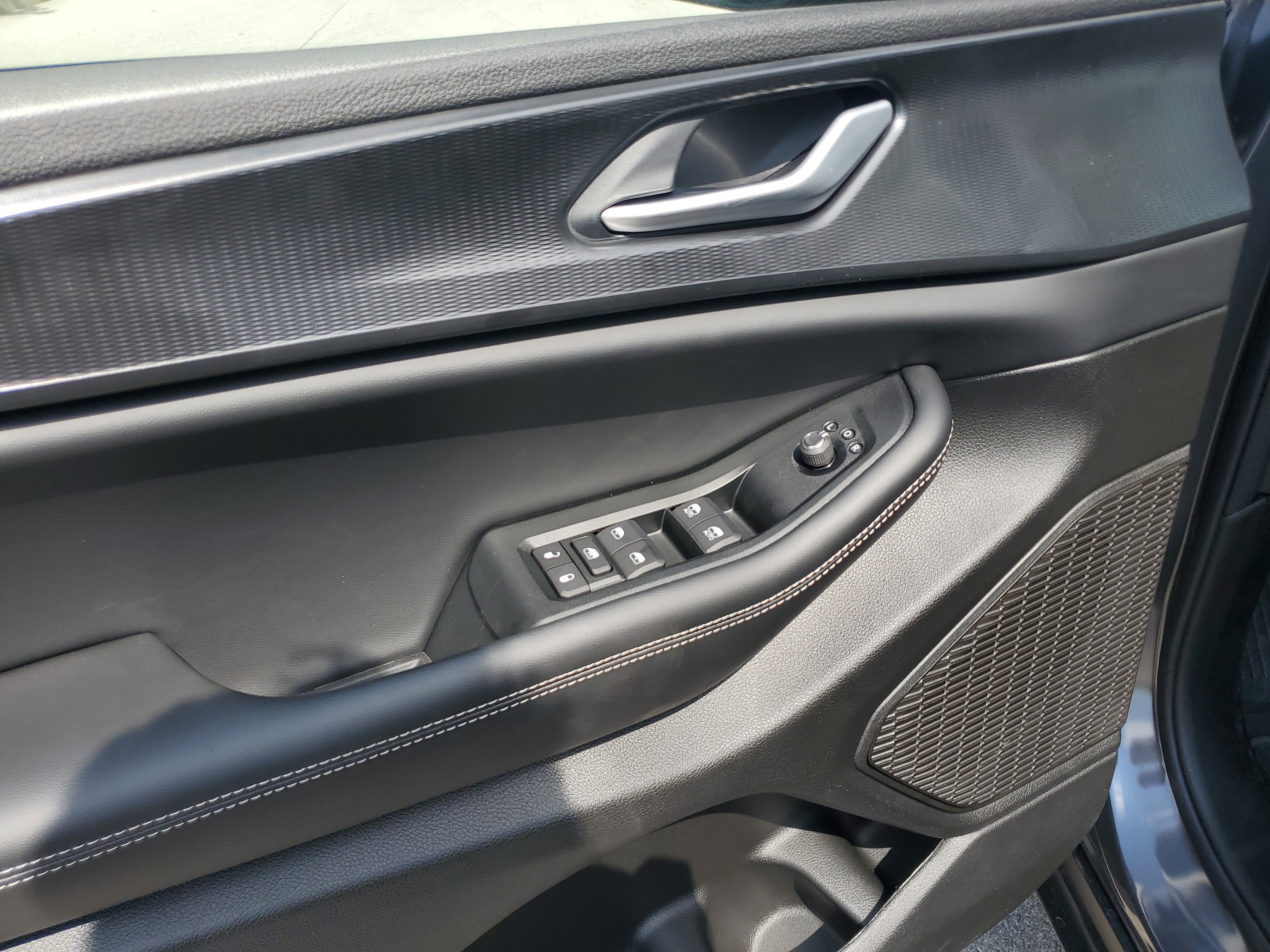 New 2025 Jeep Grand Cherokee Laredo X image 16