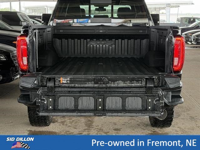 Used 2022 GMC Sierra 2500 AT4 w/ AT4 Preferred Package AWD/4WD image 5