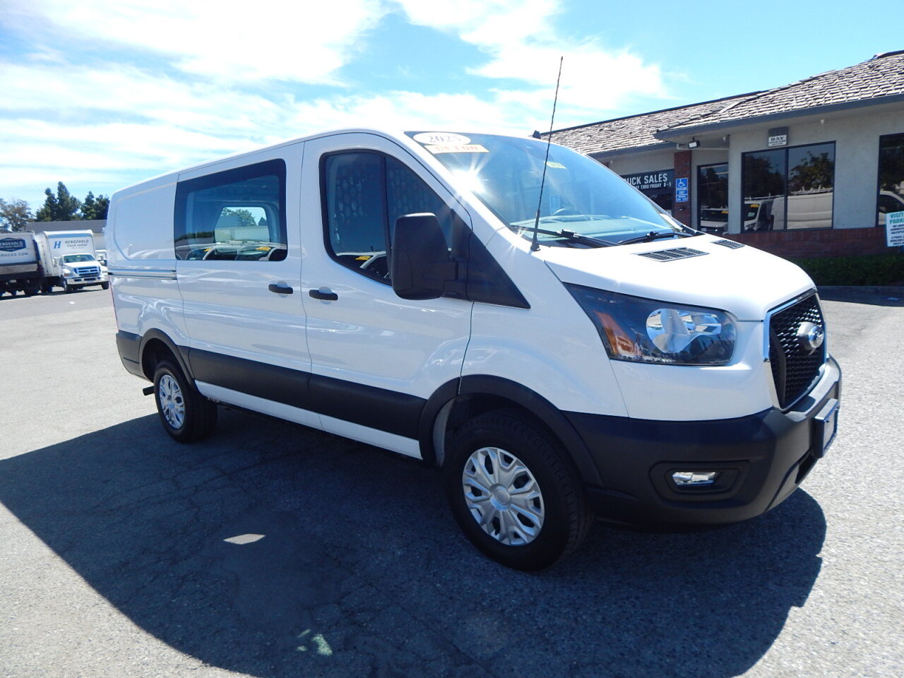 Used 2025 Ford Transit 250 Low Roof w/ Exterior Upgrade Package RWD image 10