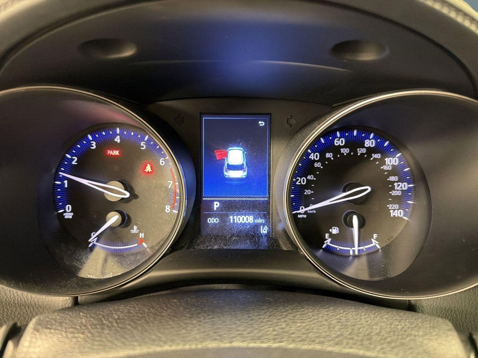 Used 2021 Toyota C-HR LE image 18