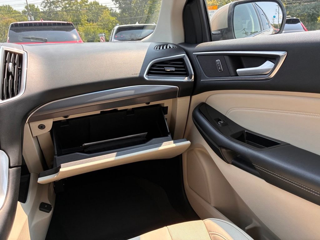 Used 2018 Ford Edge Titanium w/ Equipment Group 302A FWD image 44