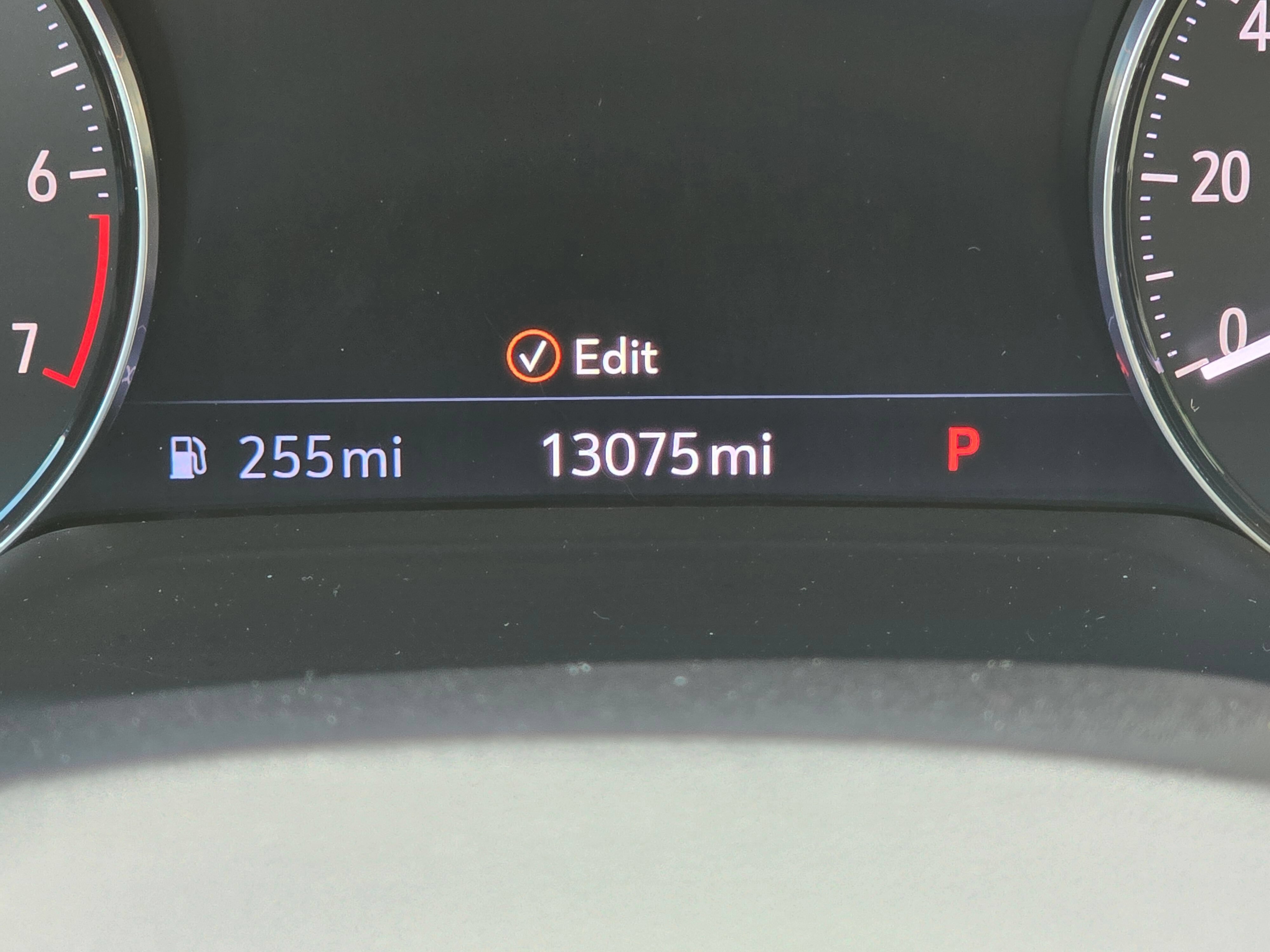 Used 2022 Buick Envision Essence w/ Technology Package I AWD/4WD image 26