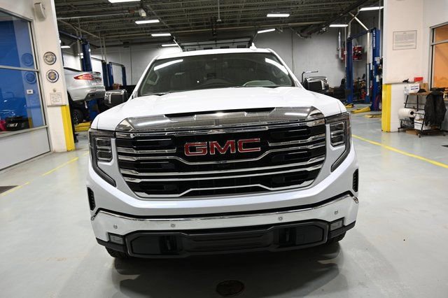 New 2026 GMC Sierra 1500 SLT w/ SLT Premium Plus Package AWD/4WD image 2