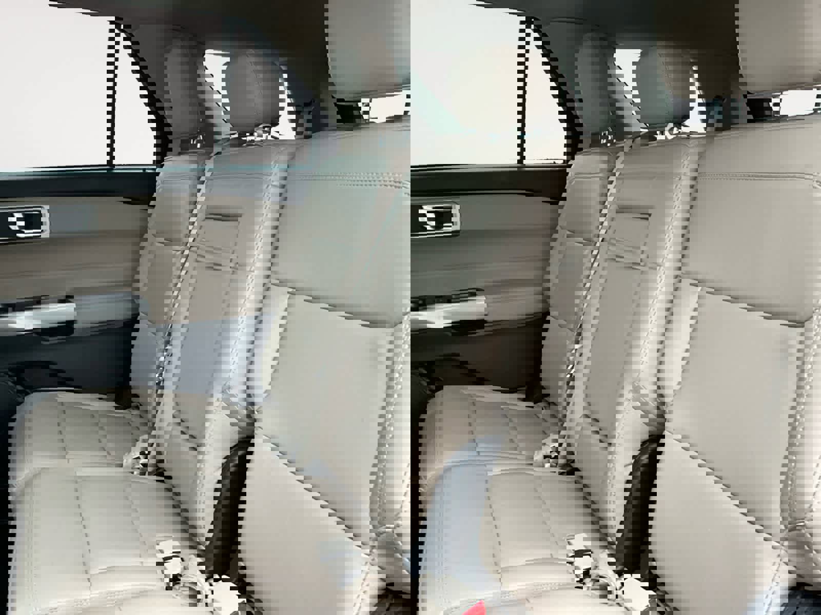 Used 2023 Ford Explorer XLT w/ Equipment Group 202A image 14