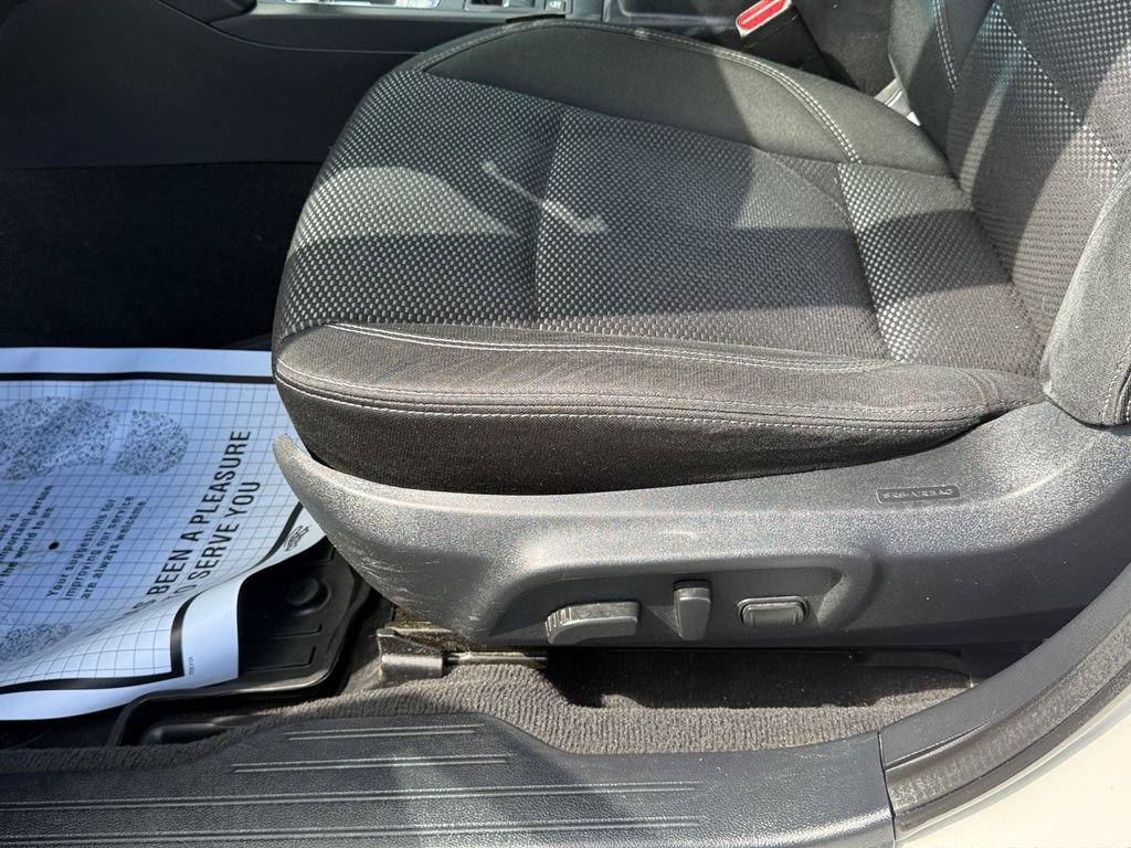 Used 2019 Subaru Outback 2.5i Premium AWD/4WD image 17