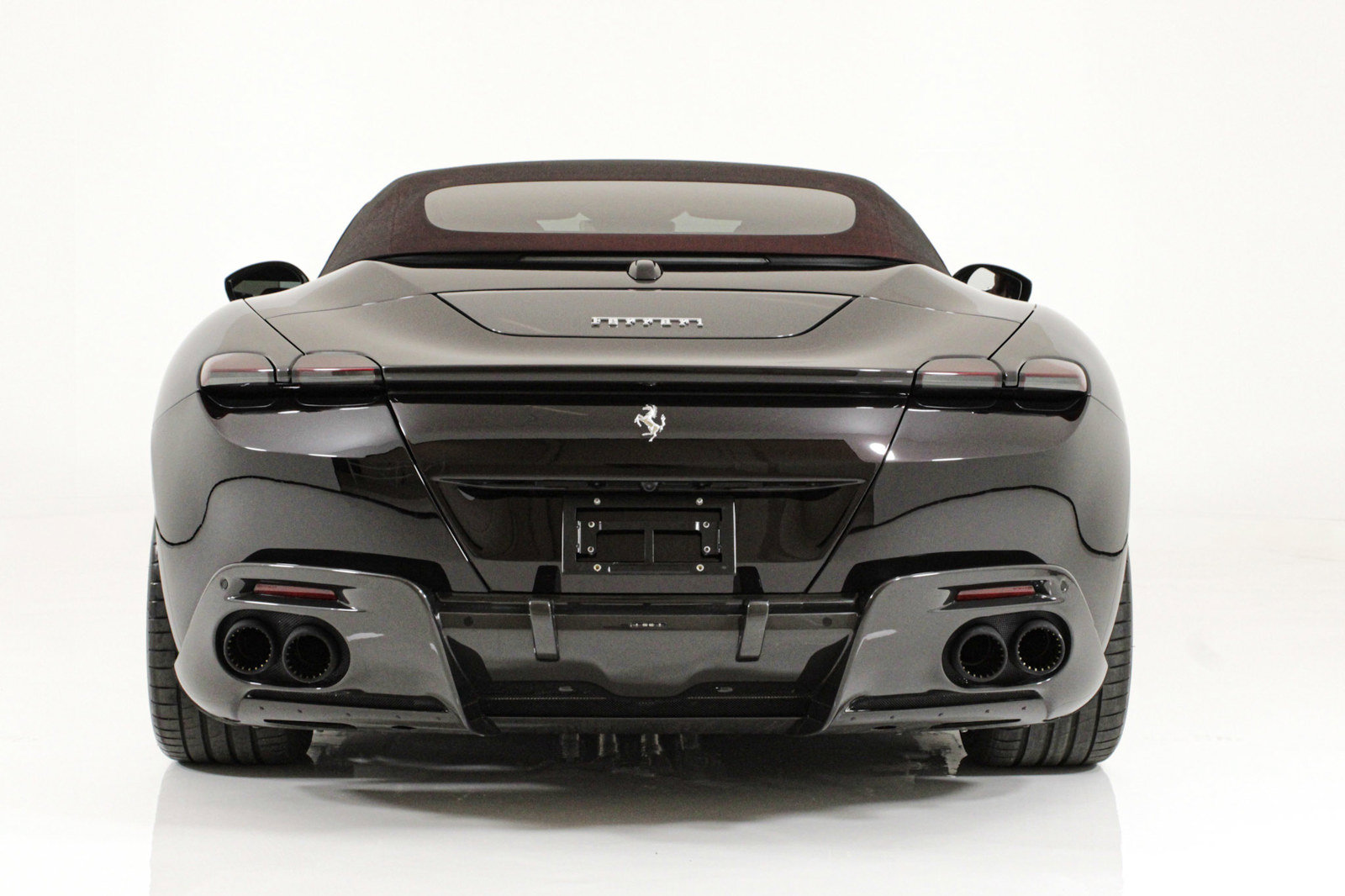 Certified 2024 Ferrari Roma Spider RWD image 36