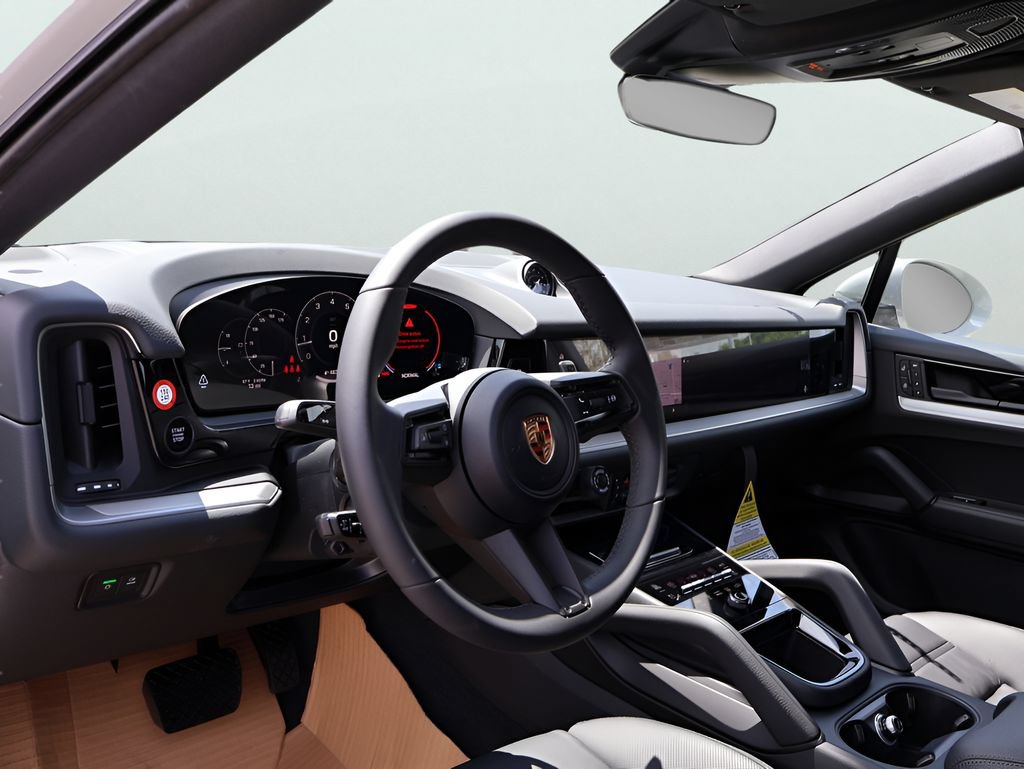 New 2026 Porsche Cayenne Coupe AWD/4WD image 4