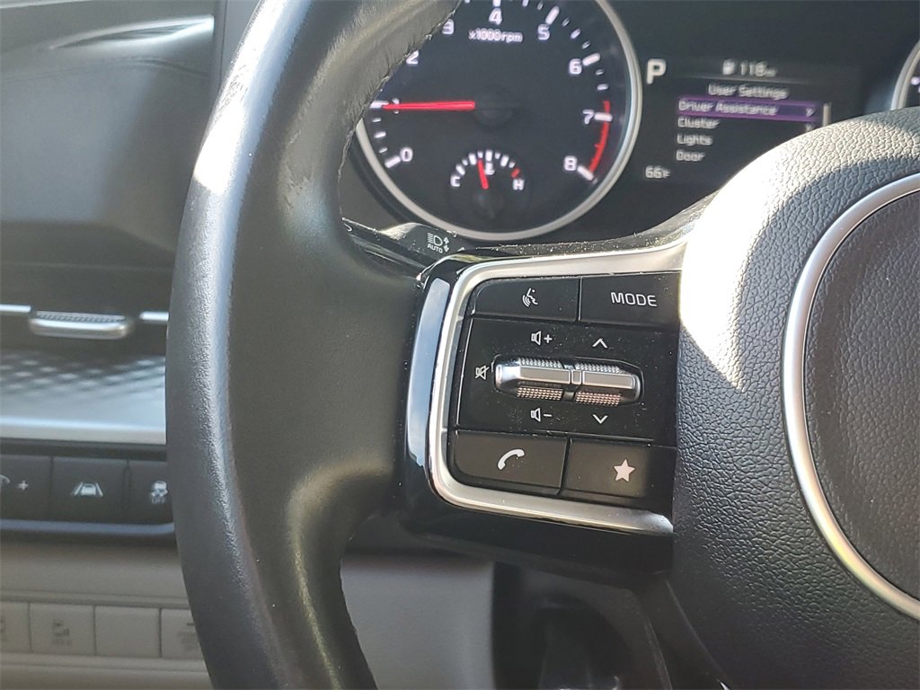 Certified 2023 Kia Carnival LX image 18