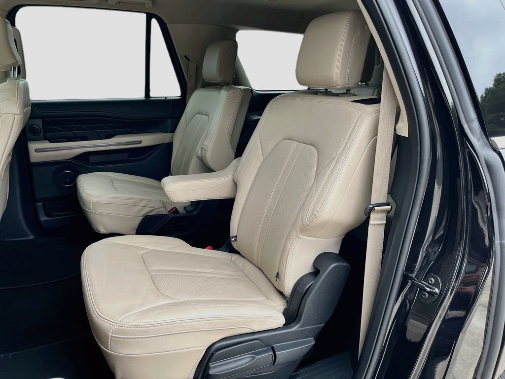 Used 2022 Ford Expedition Max Platinum AWD/4WD image 31