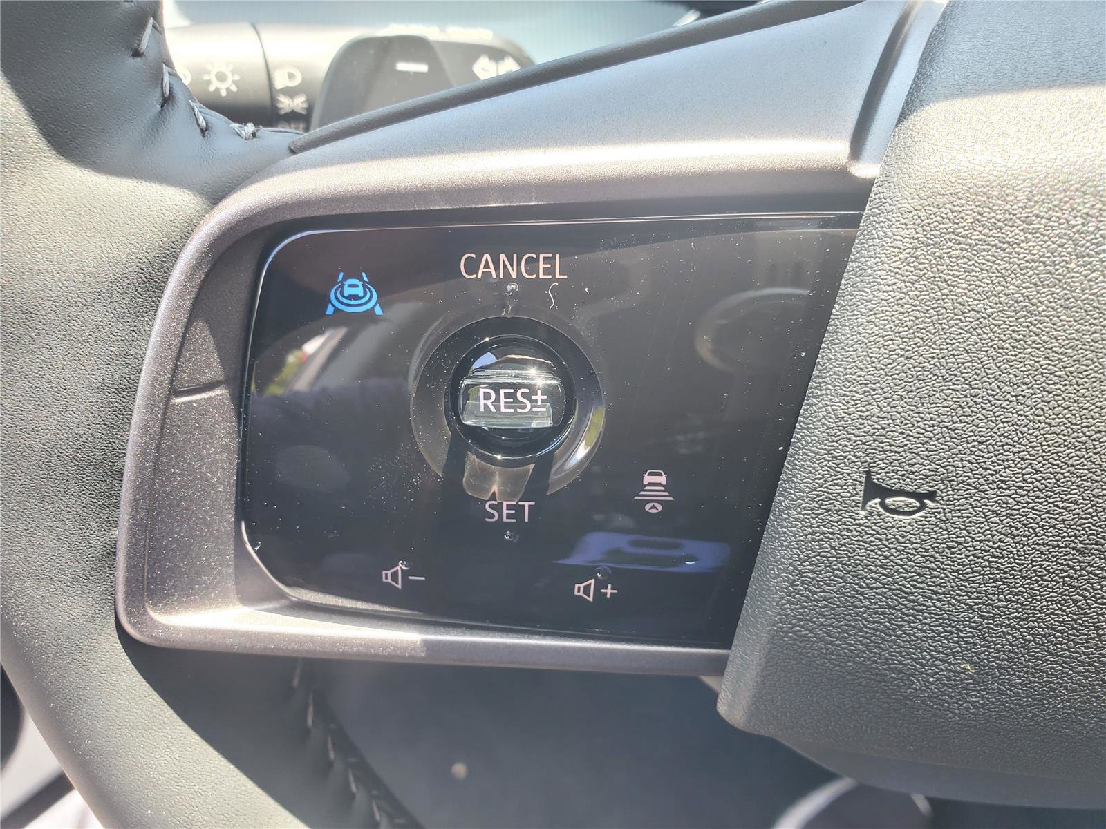 New 2025 Nissan Murano SL w/ Cargo Package AWD/4WD image 18
