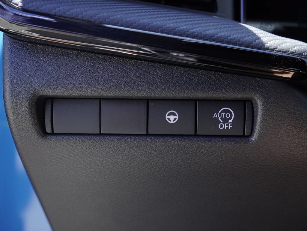 New 2026 Nissan Kicks SR FWD image 10