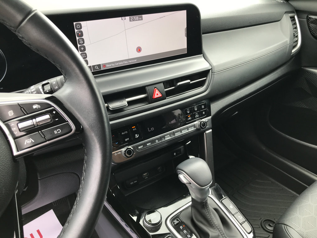 Used 2024 Kia Seltos EX FWD image 16