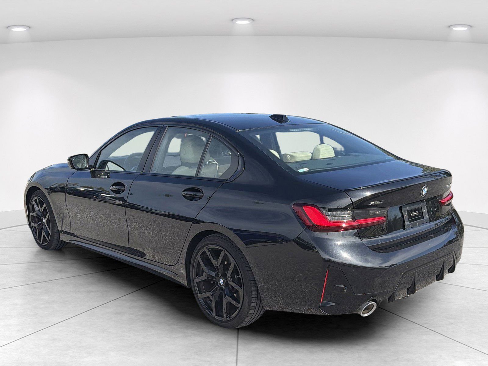 Certified 2025 BMW 330i xDrive Sedan w/ M Sport Package AWD/4WD image 6