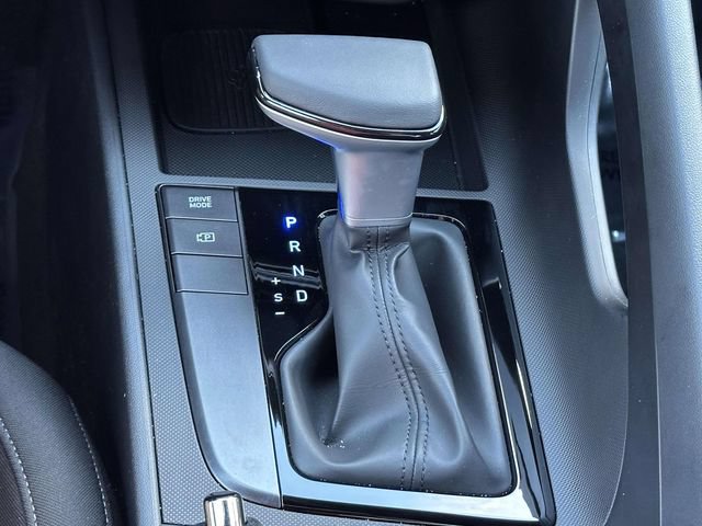 Used 2026 Hyundai Elantra Sport FWD image 20