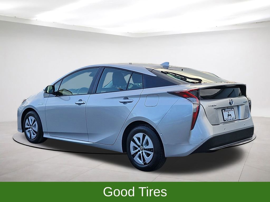 Used 2018 Toyota Prius Two image 5