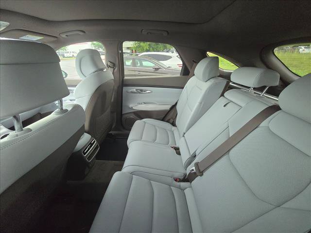 Used 2026 Genesis GV70 2.5T Advanced AWD/4WD image 5