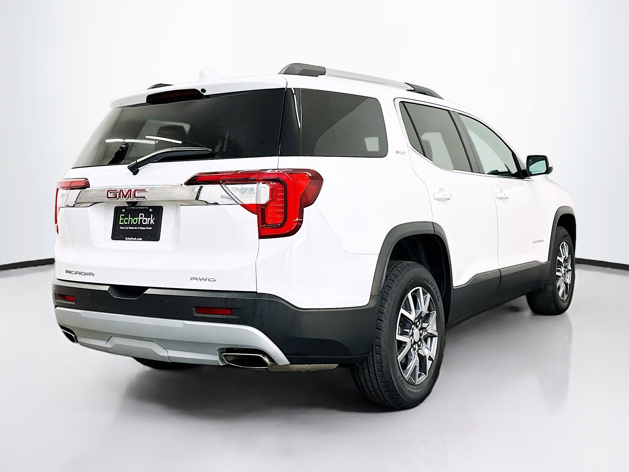Used 2023 GMC Acadia SLT w/ Technology Package image 9