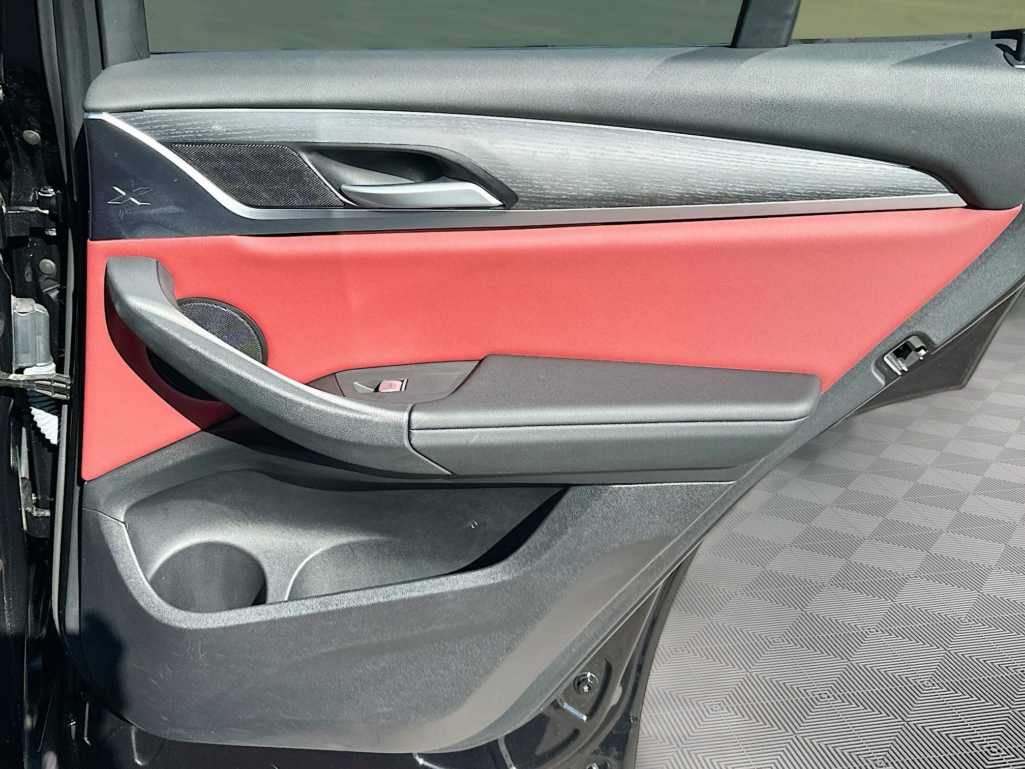 Certified 2024 BMW X3 sDrive30i w/ Convenience Package image 32