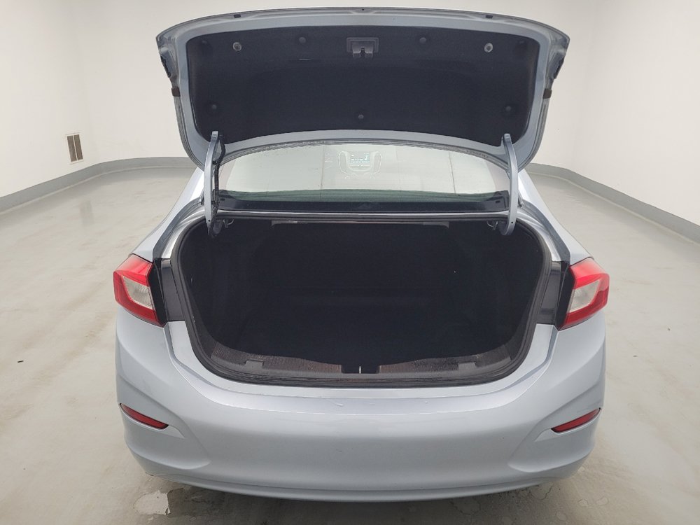 Used 2018 Chevrolet Cruze LS FWD image 29