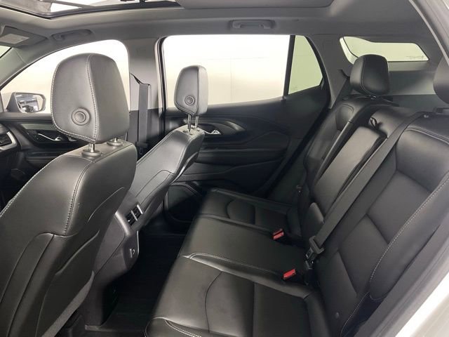 Used 2024 GMC Terrain SLT w/ Infotainment Package II image 35