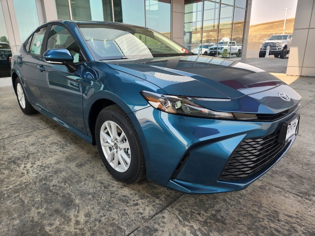 New 2026 Toyota Camry LE w/ Convenience Package AWD/4WD image 11