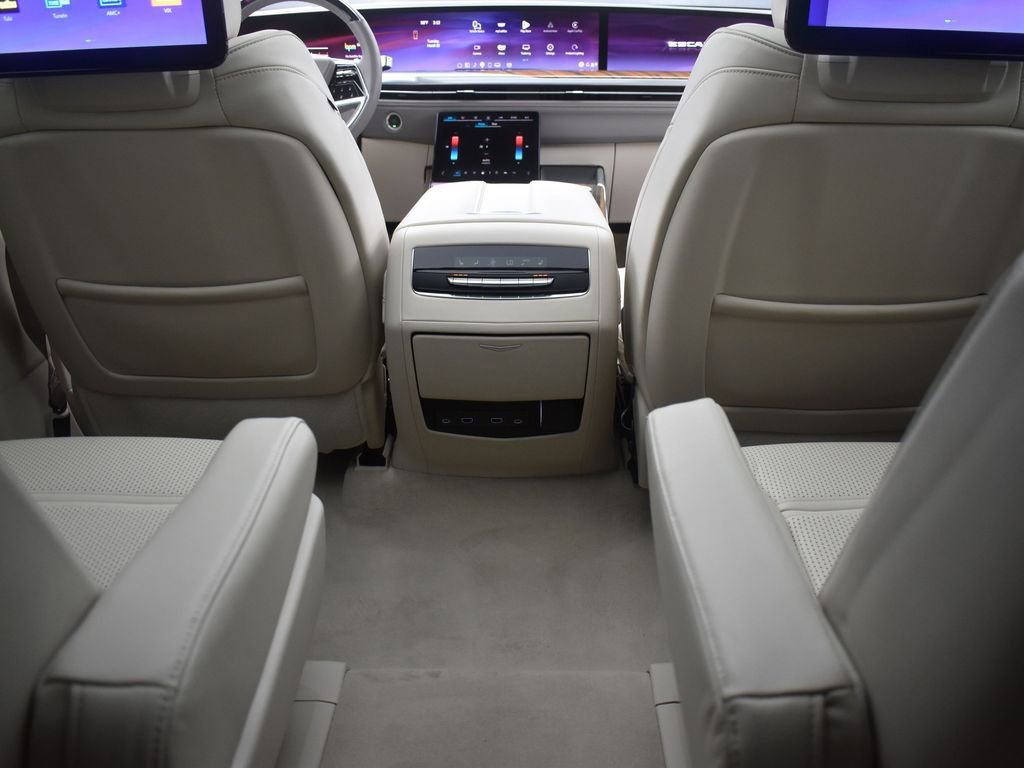 Certified 2025 Cadillac Escalade Sport Platinum image 34