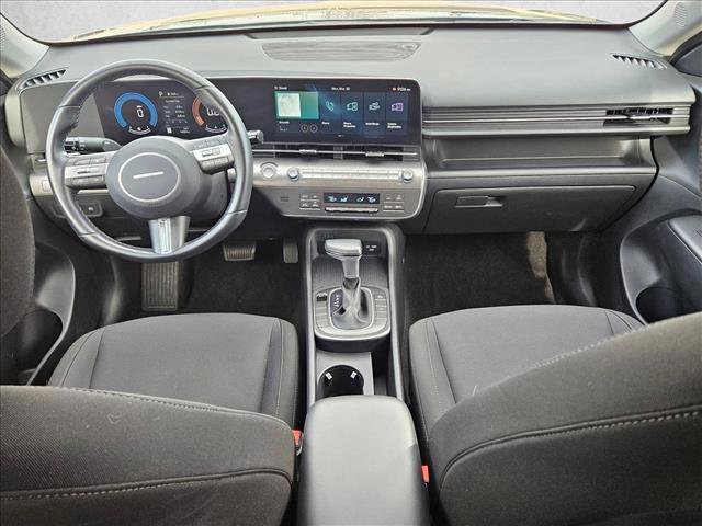 Used 2025 Hyundai Kona SEL FWD image 17