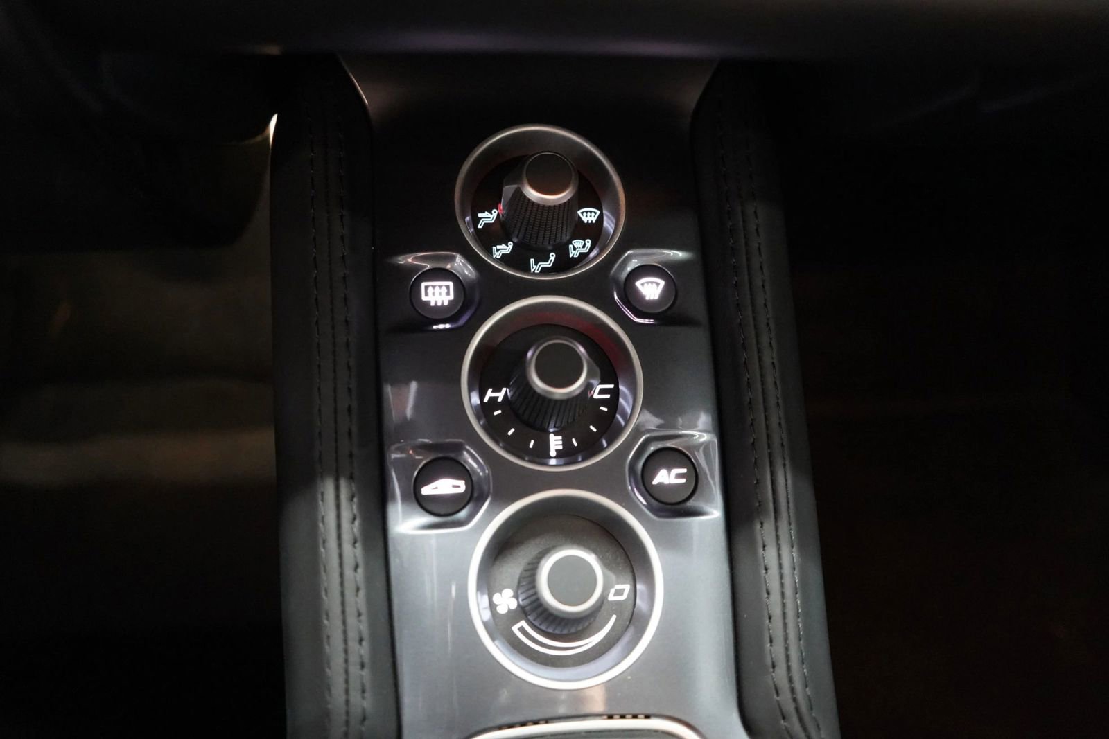 Used 2017 Lotus Evora 400 RWD image 10