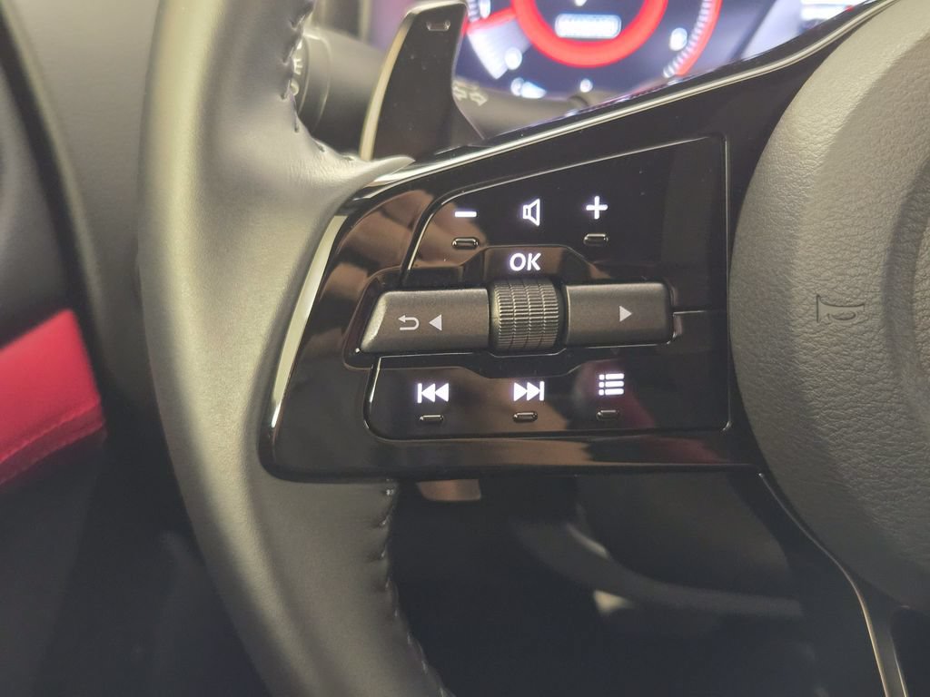 Used 2025 Nissan Z Performance w/ Floor Mat Package RWD image 32