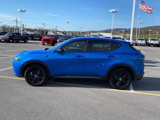 Used 2024 Dodge Hornet R/T w/ Tech Pack w/o Parking AWD/4WD image 2