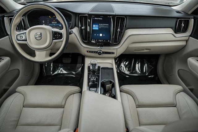 Used 2022 Volvo XC60 T8 Inscription w/ Advanced Package image 19