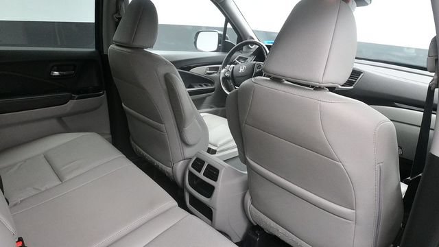 Used 2017 Honda Ridgeline RTL-E image 10