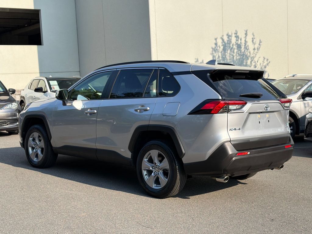 Used 2025 Toyota RAV4 XLE w/ Convenience Package AWD/4WD image 3