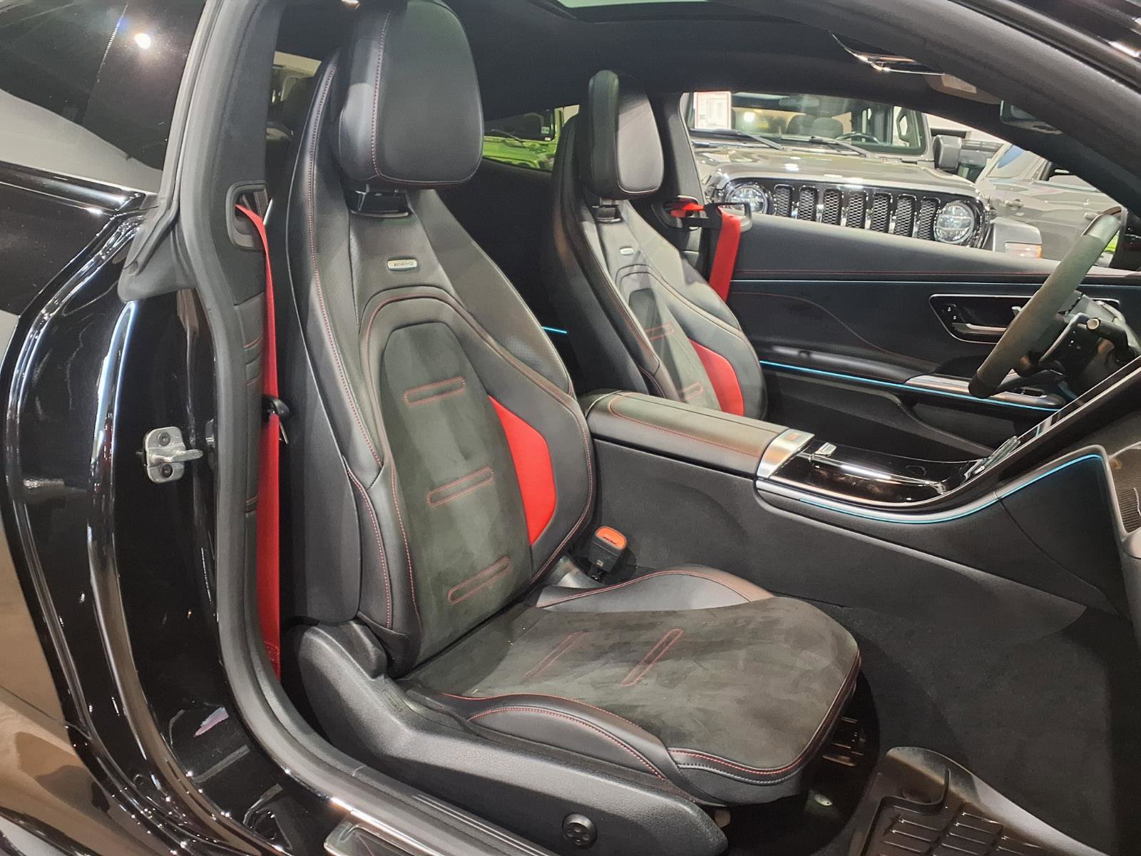 Used 2024 Mercedes-Benz CLE 53 AMG 4MATIC image 23