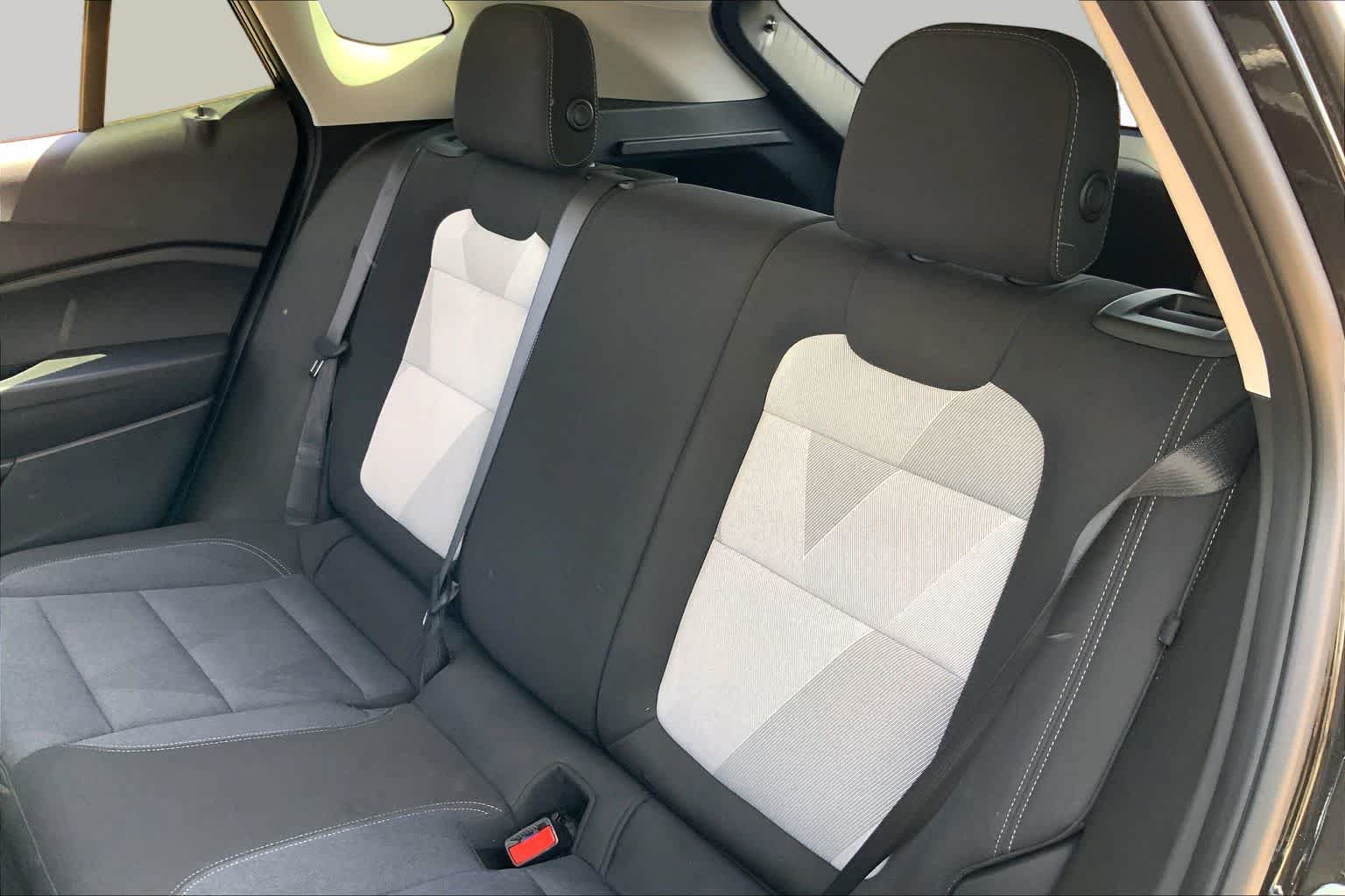 Used 2025 Chevrolet Trax LS FWD image 21