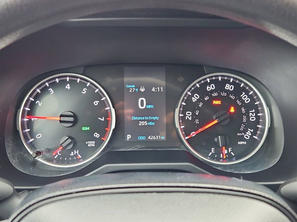 Used 2021 Toyota RAV4 LE image 26