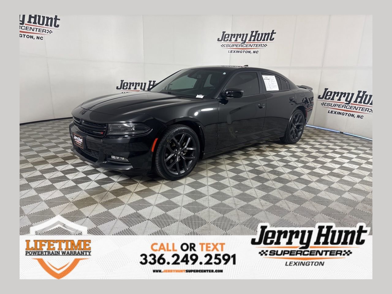 Used 2022 Dodge Charger SXT w/ Plus Group image 1