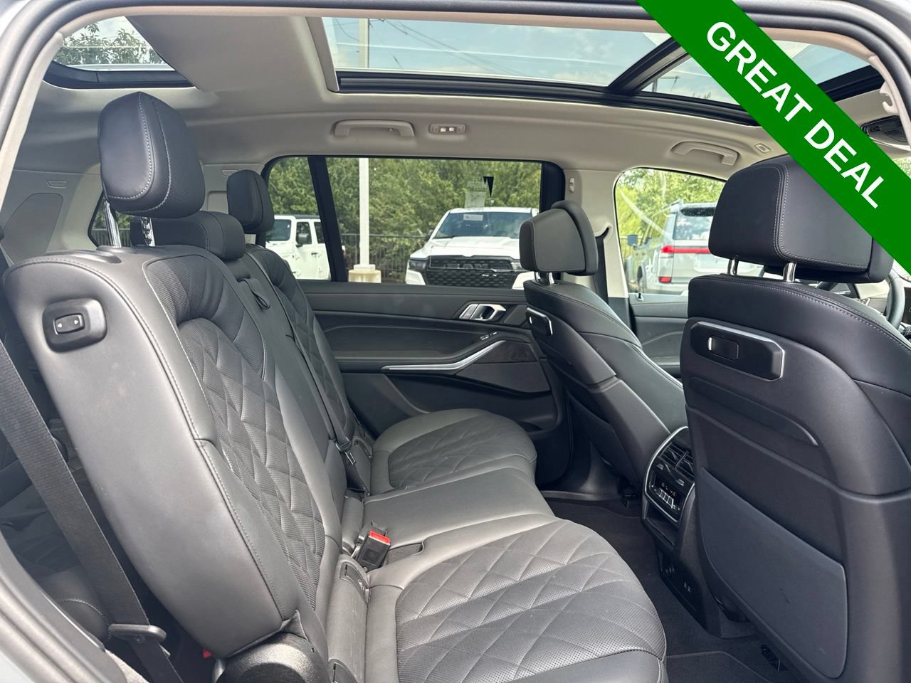 Used 2026 BMW X7 xDrive40i AWD/4WD image 14
