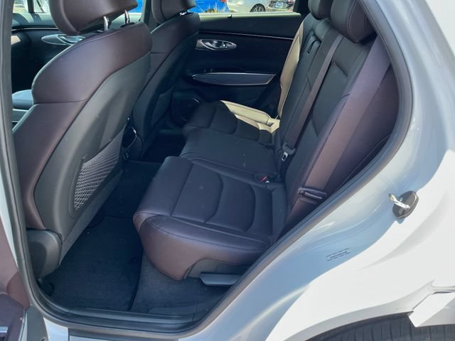 Used 2022 Genesis GV70 2.5T w/ Advanced Package AWD/4WD image 3