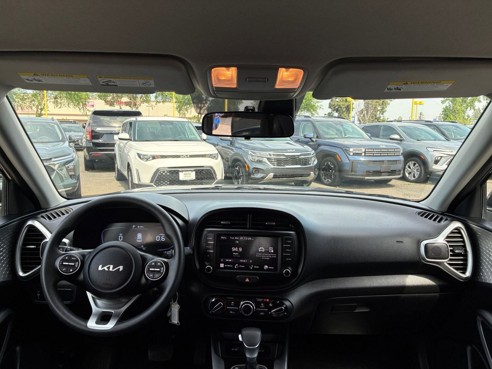 Used 2025 Kia Soul LX w/ LX Technology Package image 31