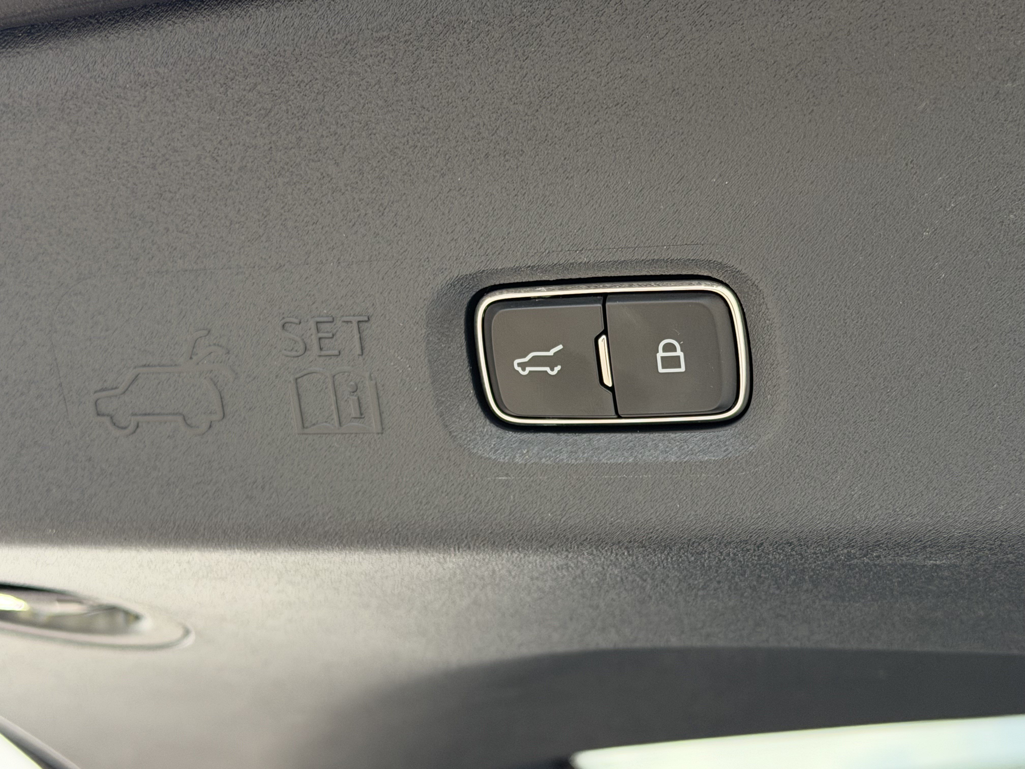 Certified 2025 Ford Expedition Tremor AWD/4WD image 9