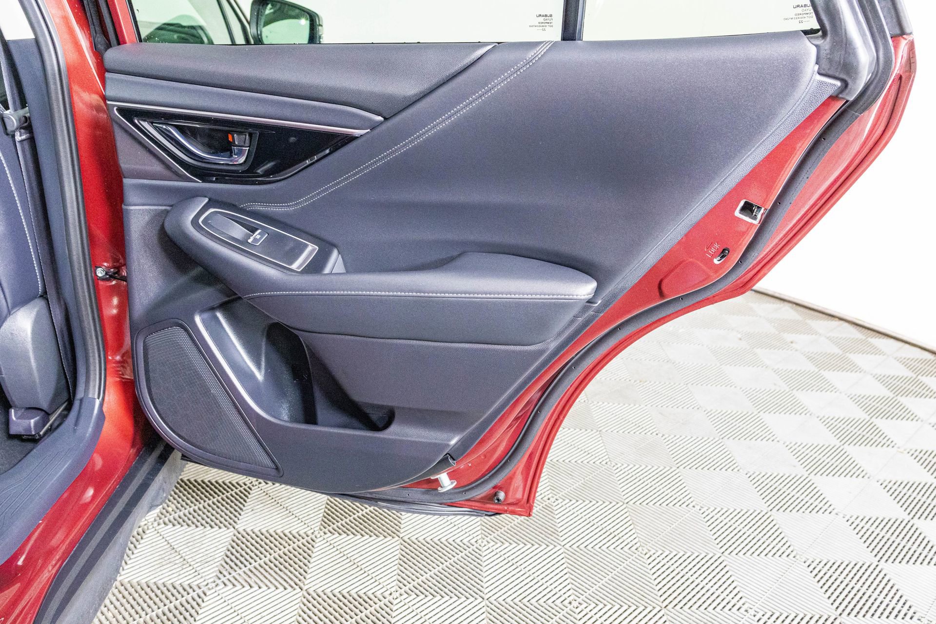 Used 2023 Subaru Outback Limited image 46