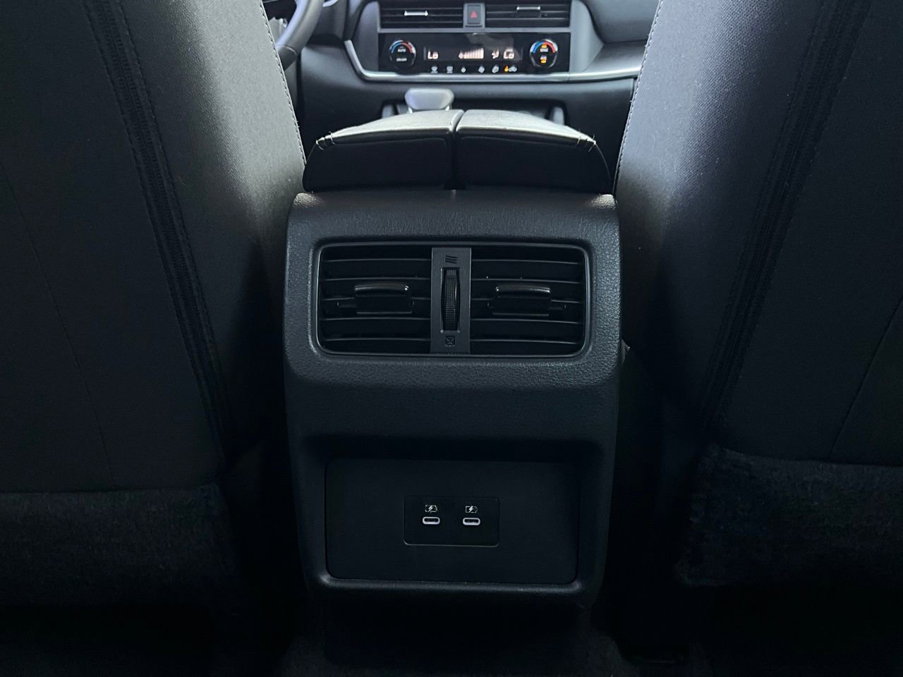 Used 2025 Nissan Rogue SV image 13