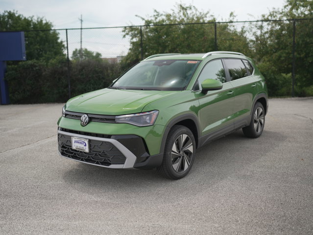 New 2025 Volkswagen Taos SE AWD/4WD image 4