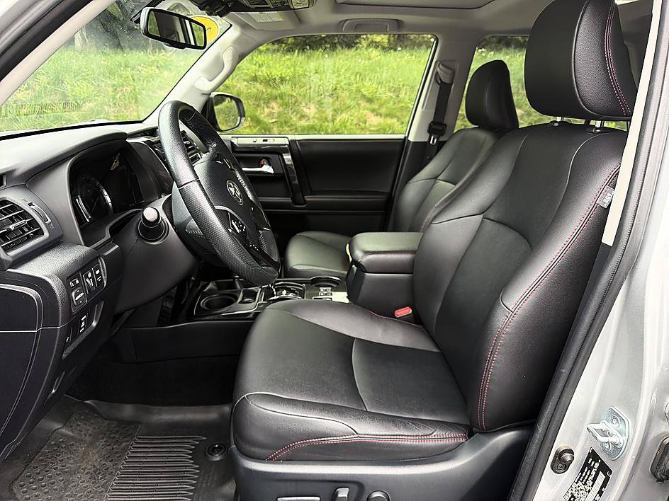 Used 2016 Toyota 4Runner Trail Premium AWD/4WD image 11