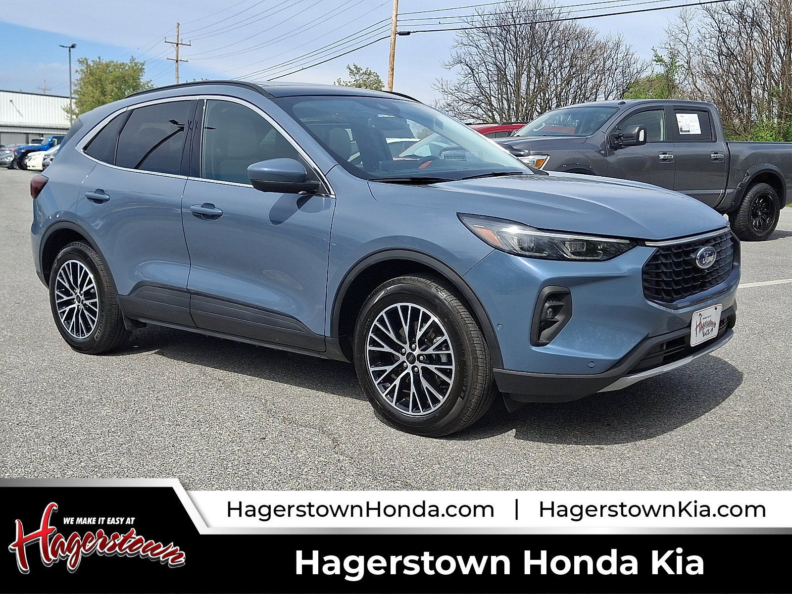 Used 2024 Ford Escape SE w/ PHEV Premium Package image 1