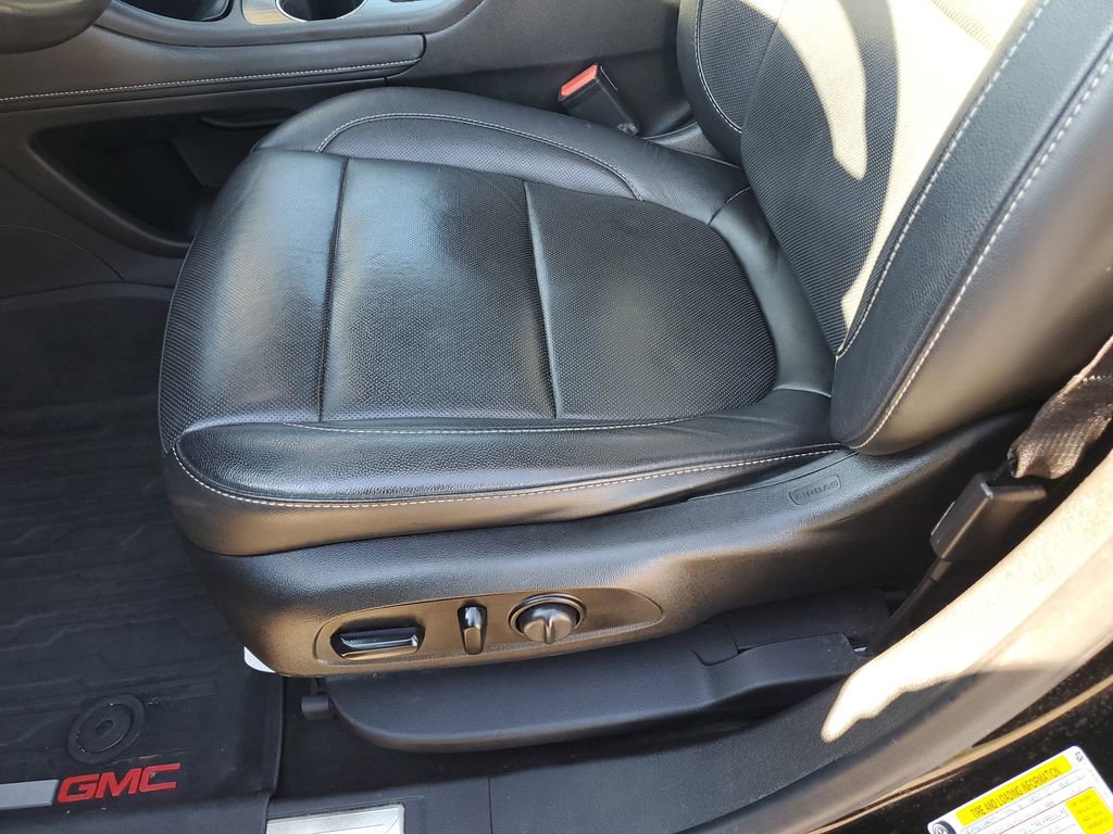 Used 2020 GMC Acadia SLT w/ Premium Package image 17