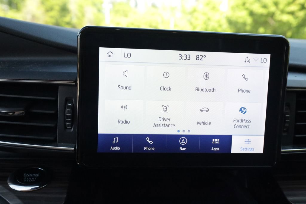 Used 2023 Ford Explorer Limited w/ Equipment Group 301A RWD image 7