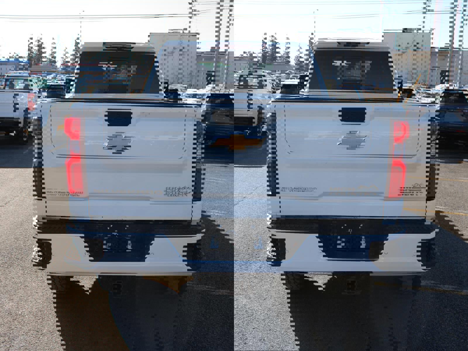 Used 2022 Chevrolet Silverado 2500 High Country w/ Z71 Off-Road Package image 6